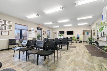 394  Rue Centre, Shawville, Quebec J0X 2Y0, Canada