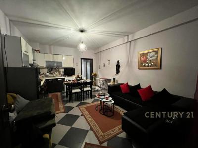 Shkëmbi I Kavajës, Durrës, Albania