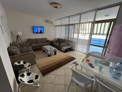 Golem, Durrës, Албания