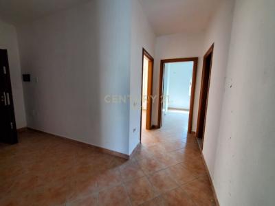 Shkëmbi I Kavajës, Durrës, Arnavutluk