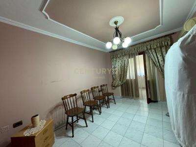 Materniteti i Ri, Tirana, 알바니아