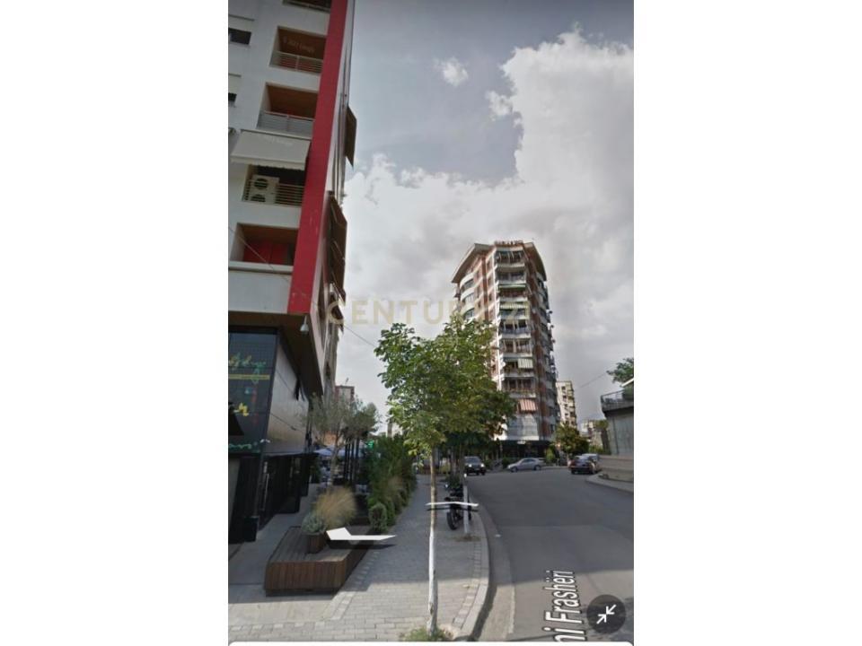 Liqeni i Tiranës, Tirana, Albânia