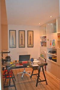 Madrid, Comunidad De Madrid 28010, Spain