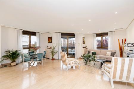 Madrid, Comunidad de Madrid 28221, Spain