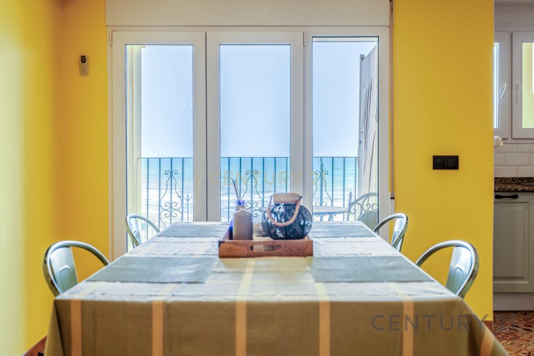 València/Valencia, Comunitat Valenciana 46120, Spain