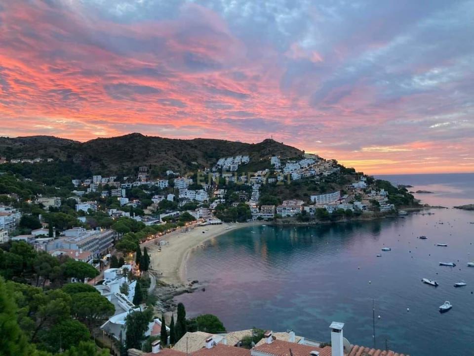 Girona, Cataluña/Catalunya 17480, Spain