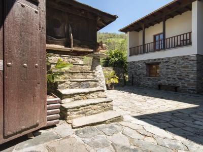 Asturias, Principado de Asturias 33818, Spain