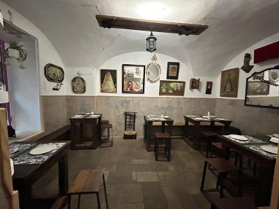 Cáceres, Эстремадура 10003, Испания