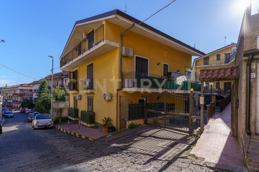 Via Scale Sant'Anna, Aci Catena, Sicilia 95022, 이탈리아