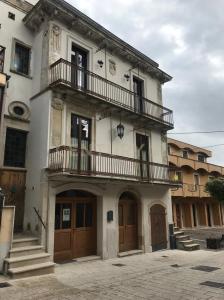 Via Borgo, Accadia, Puglia 71021, Italy