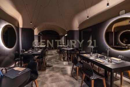 Piazza Federico di Svevia, Catania, Sicilia 95121, Itália