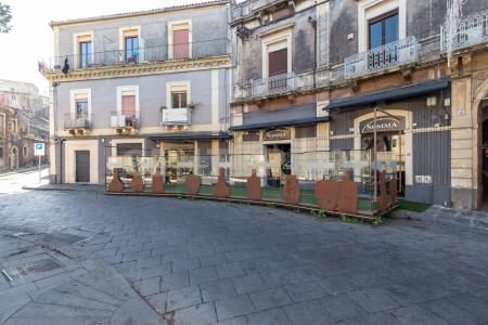 Piazza Federico di Svevia, Catania, Sicilia 95121, Itália