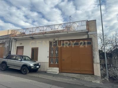 Belpasso, Sicilia 95032, Italy