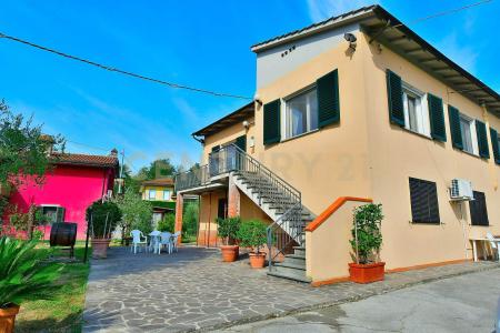 Via Stradone di Camigliano, Capannori, Toscana 55012, Itália