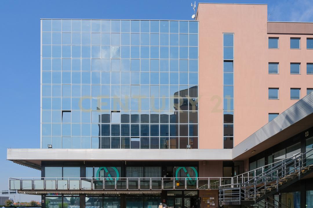 Viale del Lavoro, San Martino Buon Albergo, Veneto 37036, Ý