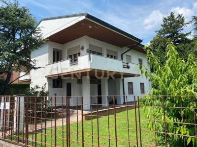 Via A. Moro, Oppeano, Veneto 37050, Italy