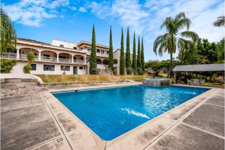 Cisnes 10, Chapala, Халиско 45907, Мексика