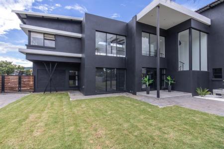 Hartbeespoort, North West, South Africa