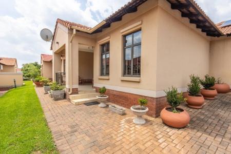 Hartbeespoort, North West, South Africa