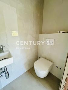 Umag, Crveni Vrh, Umag, Istarska Županija 52470, Croatia