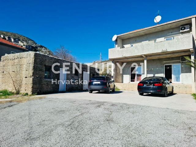 Seget Donji, Seget Donji, Splitsko-dalmatinska Županija, Croatia