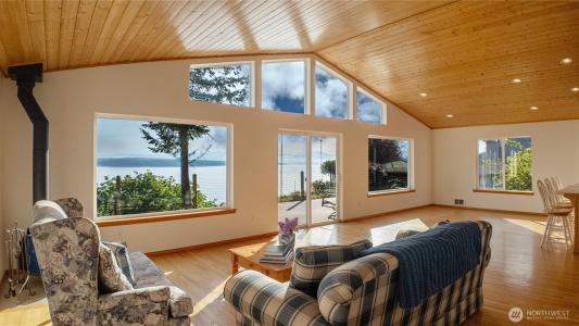 15 A Saratoga Drive, Hat Island, Washington 98206, Stati Uniti