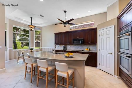 1914 Via Castello, ולינגטון, פלורידה 33411, ארצות הברית של אמריקה