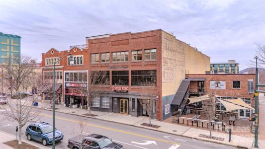 124 College Street Lower Level, Asheville, 北卡罗来纳州 28801, 美国