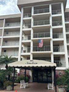 2691 S Course Dr , 605, Pompano Beach, Florida 33069, USA