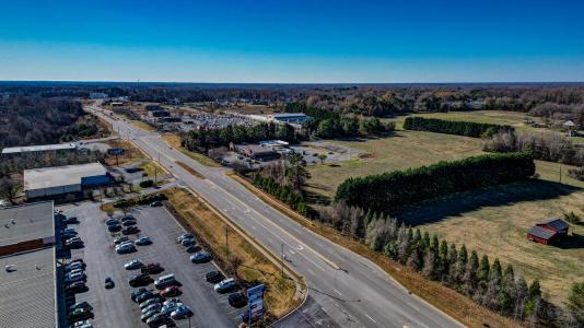 00 Freeway Drive, Reidsville, Северная Каролина 27320, Соединенные Штаты