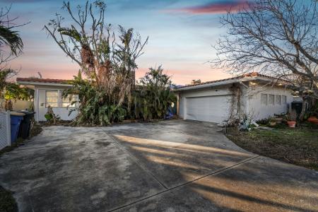 1836 Venetian Point Dr, Clearwater, Florida 33755, USA