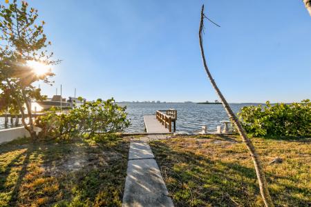 1836 Venetian Point Dr, Clearwater, Florida 33755, USA