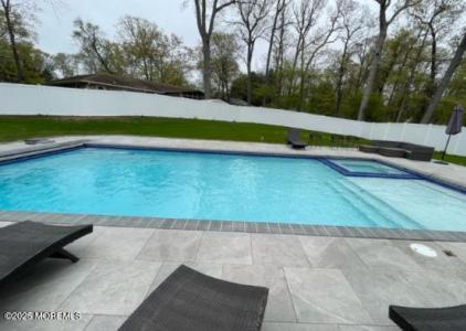 29 Mindy Lane, Eatontown, Нью-Джерси 07724, Соединенные Штаты