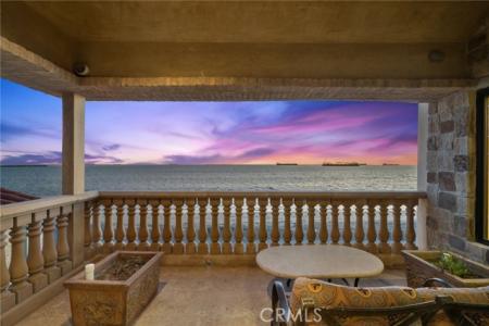 2 60th Pl, Long Beach, California 90803