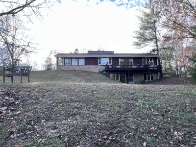 88 Dakota Road, Carbondale, Illinois 62902, USA