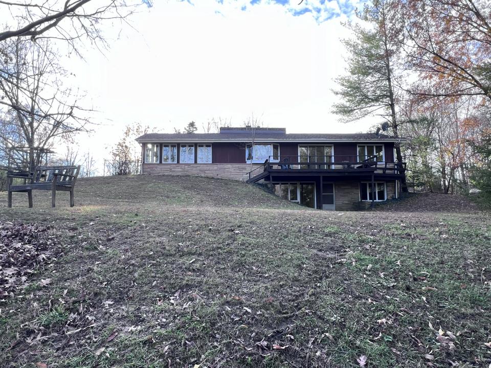 88 Dakota Road, Carbondale, Illinois 62902, USA