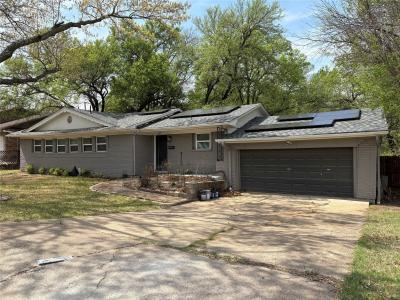 529 4th Street, Grand Prairie, Texas 75050, USA