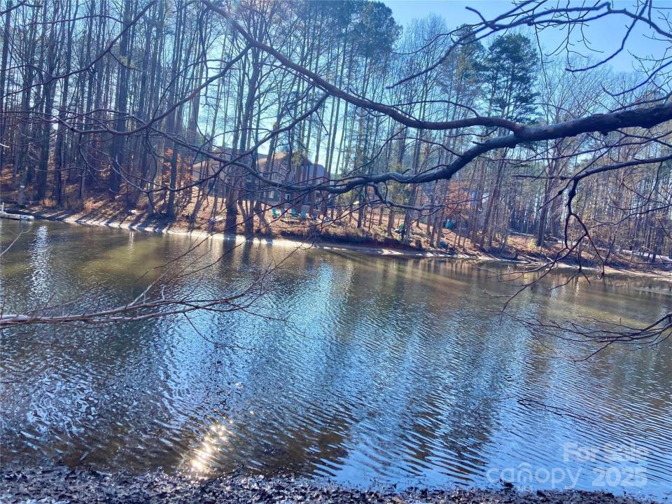 1525 Sunset Pointe Drive, Salisbury, צפון קרוליינה 28146, ארצות הברית של אמריקה