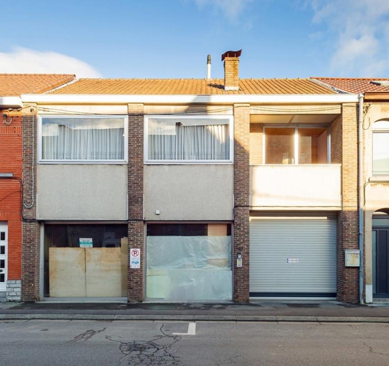 rue Paul Pastur 87, Quaregnon, Belgio