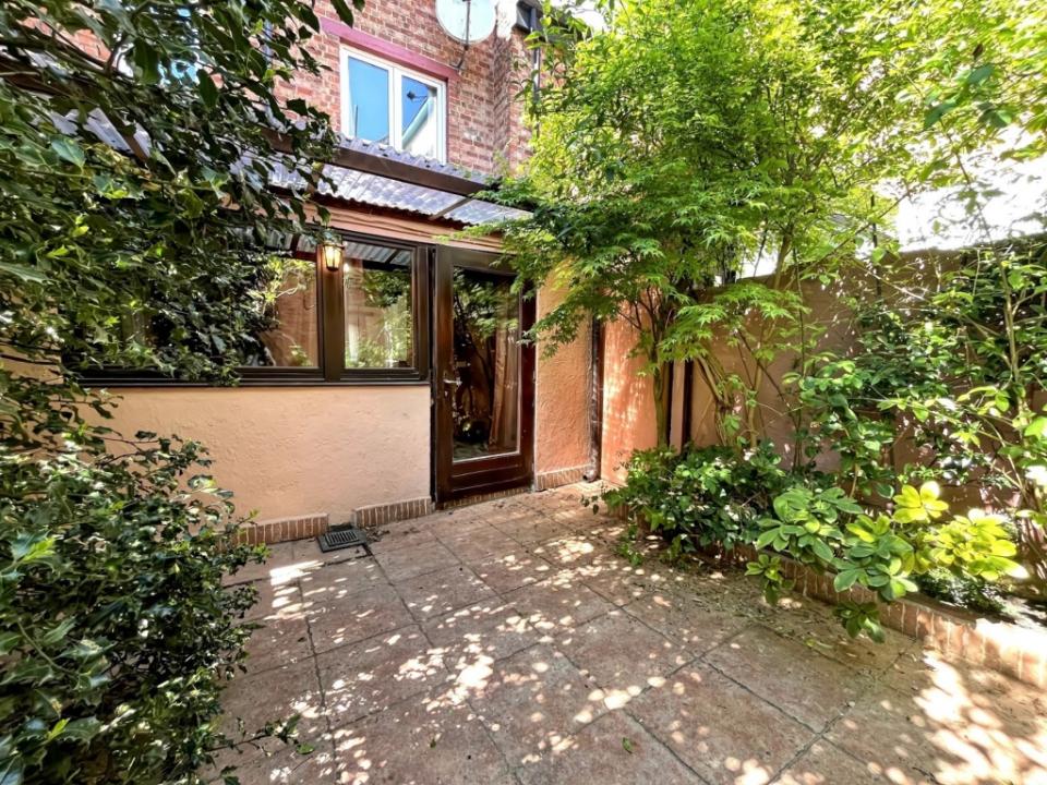 Rue Félix Terlinden 4, Etterbeek, Belgium