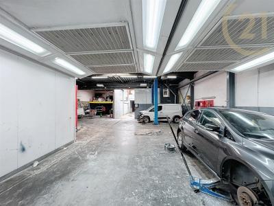 Pleinstraat 9, Zellik, Belgium