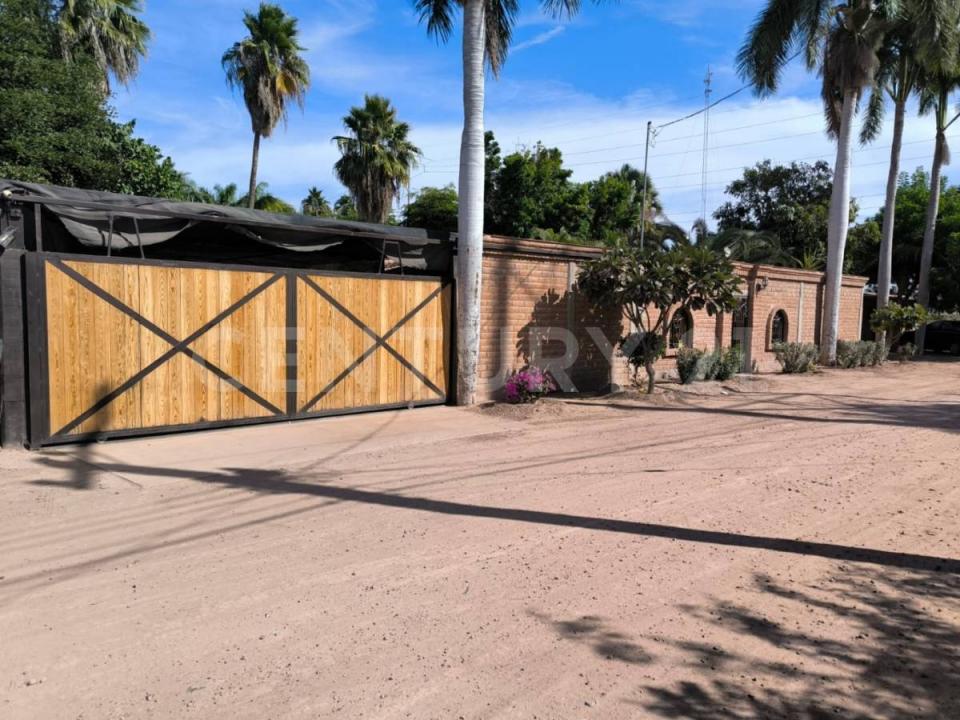 Nieves Juarez entre bordo del canal y calle oscar monzon molina, Ahome, Sinaloa 81367, México