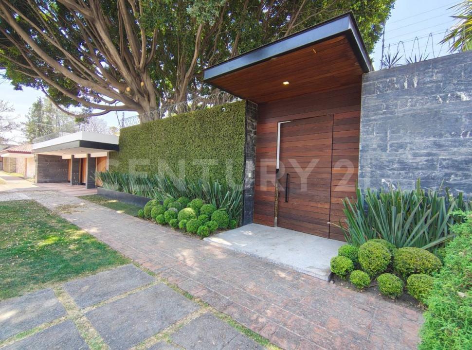 Casa Residencial de Lujo! en Venta, Fraccionamiento Las Animas, Puebla 1, Puebla, Puebla 72400, Mexico