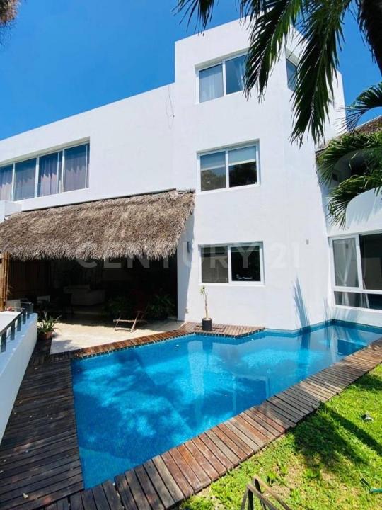 La Luna 28, Manzanillo, Colima 28867, México