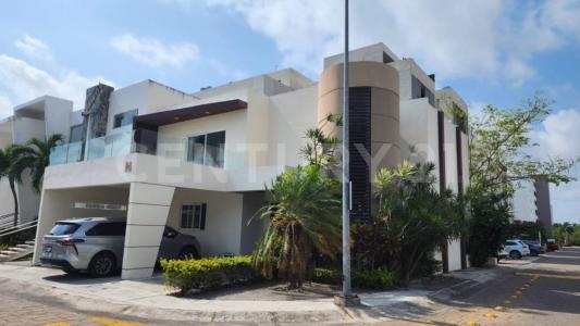 palmaris 1, Cancún/Benito Juárez, Quintana Roo 77500, Mexico