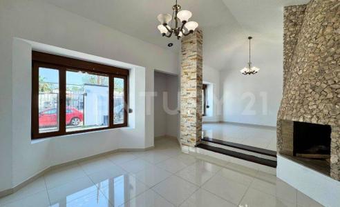 1ra. Cerrada de Cedros 521, קרטרו, קרטרו 76100, מקסיקו 