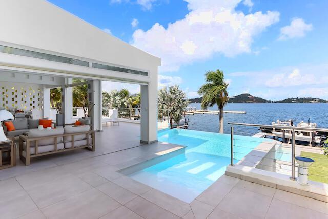 Aquamarina Waterfront Villa For Sale, Maho Area, Сент Маартен