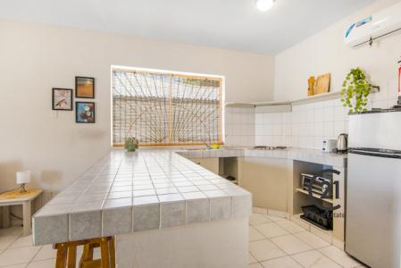 Jan Thiel Perfectly Located Two - Story Apartment, Jan Thiel, Willemstad East, Curazao