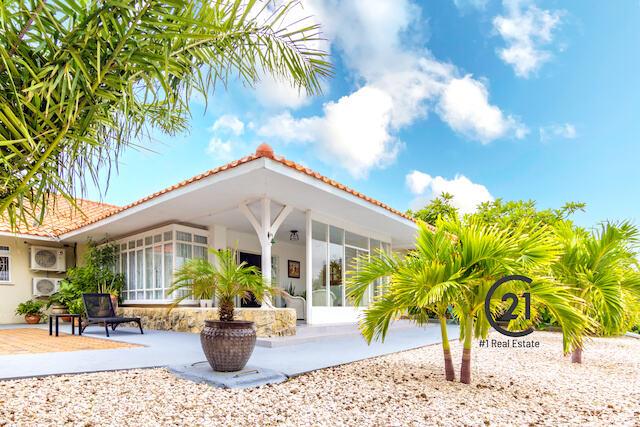 Julianadorp Spacious Renovated Villa, Julianadorp, Willemstad West, Curaçao