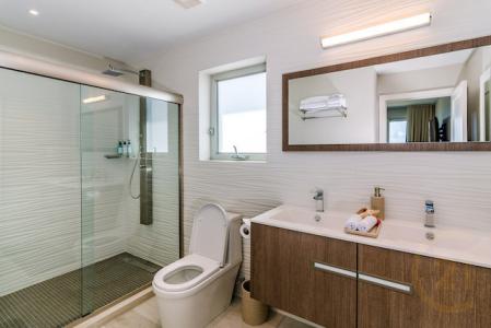 The Point Rose Quartz - 2BD, Saint George, St.george West Indies, Granada